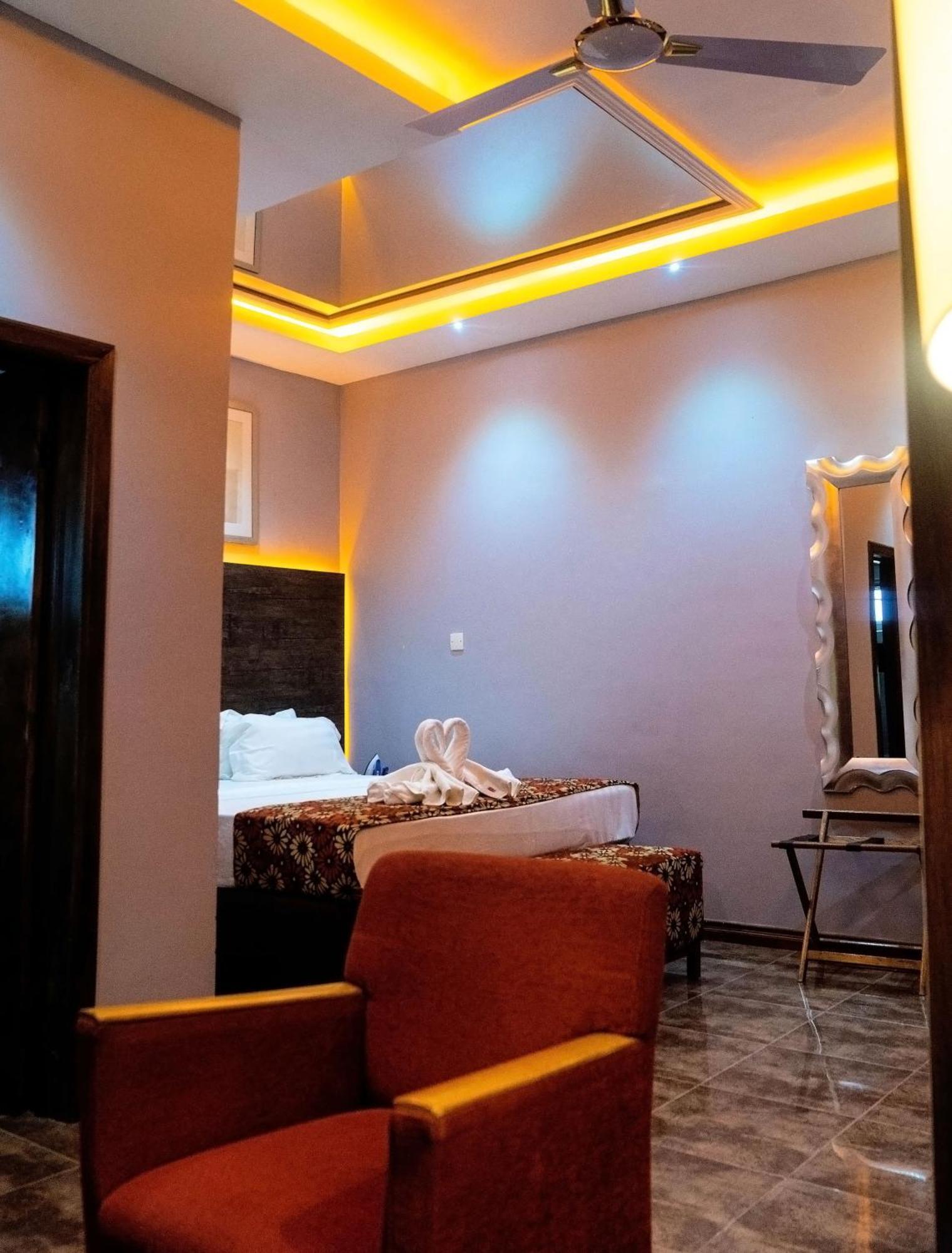 Grand Casamora Hotel Ogbodjo ภายนอก รูปภาพ