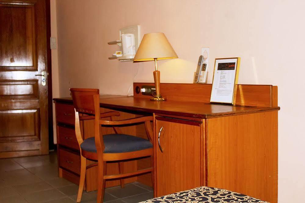 Grand Casamora Hotel Ogbodjo ภายนอก รูปภาพ