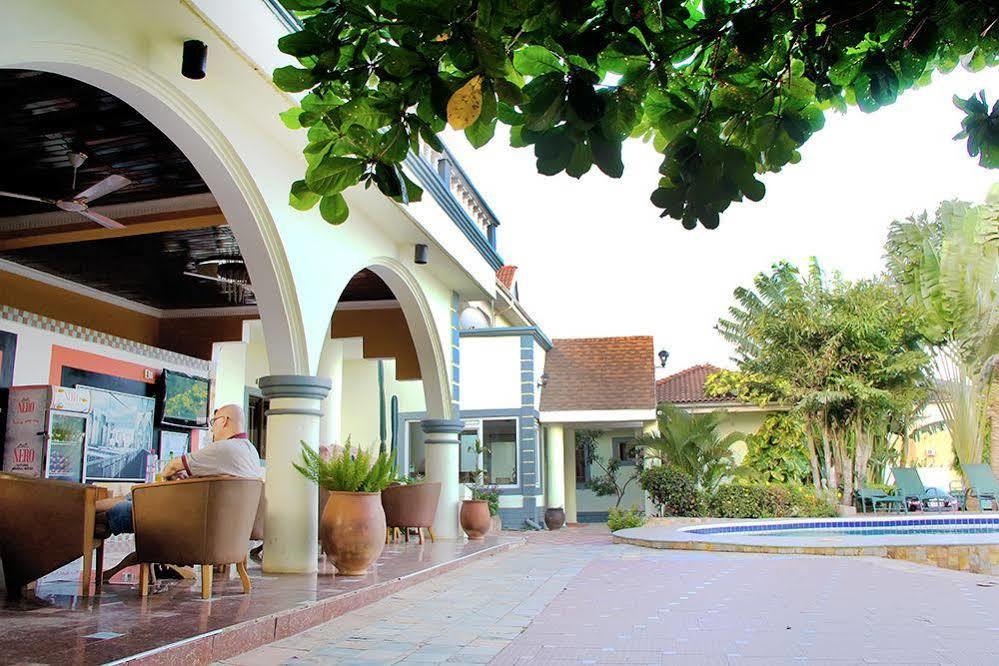Grand Casamora Hotel Ogbodjo ภายนอก รูปภาพ